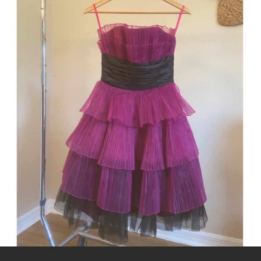 BETSEY JOHNSON DRESS RASPBERRY PLEATED TULLE